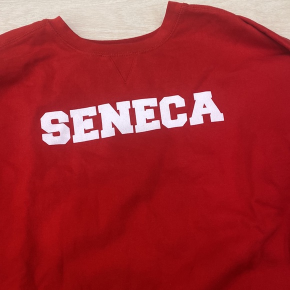 ❤️🎓 SENECA Red Crewneck - XXL - Picture 2 of 5